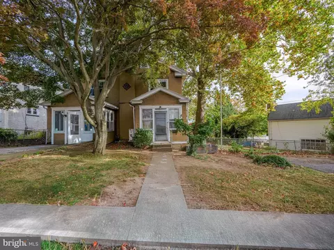 624 Seneca Ave, Norwood, PA 19074