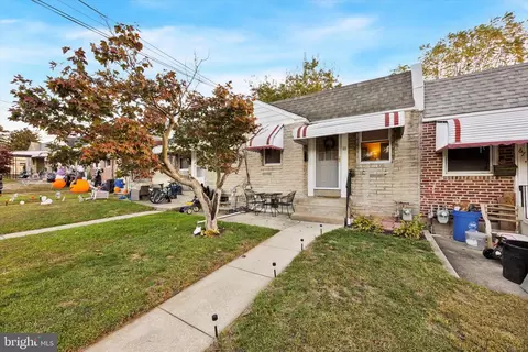 65 S Church St, Clifton Heights, PA 19018