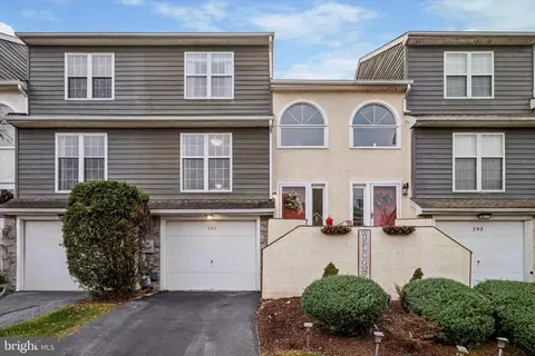 242 Moria Pl #242, Aston, PA 19014