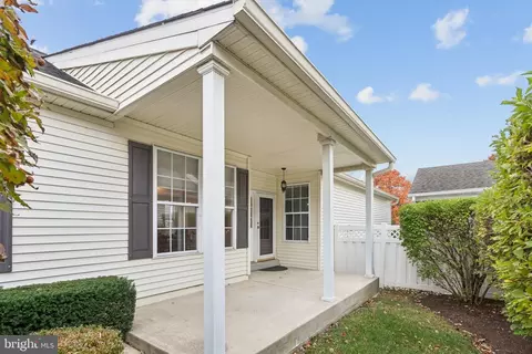 1402 S Hunting Horn Turn Turn, Glen Mills, PA 19342