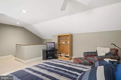 Bedroom - 5 Greythorne Woods Cir, Wayne, PA 19087 photo 5 of 6