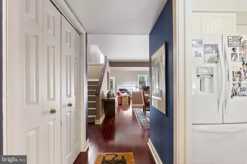 Entry Way - 5 Greythorne Woods Cir, Wayne, PA 19087 photo 2 of 2