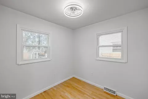 241 S Cedar Ln, Darby, PA 19082 photo 13