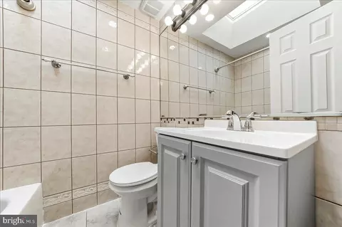 Bath - 159 Chadwick Ave, Linwood, PA 19061 photo 1 of 1
