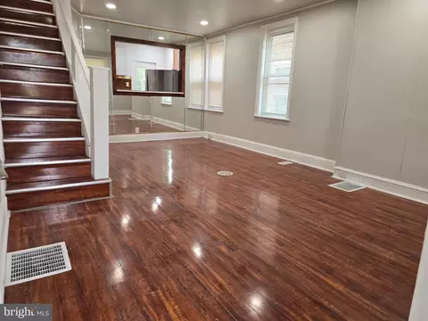 1105 W 8th St, Chester, PA 19013 photo 1