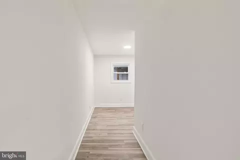 Entry Way - 535 Glendale Rd, Upper Darby, PA 19082 photo 9 of 9