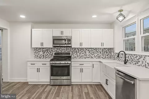 535 Glendale Rd, Upper Darby, PA 19082