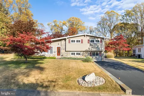 2611 Woodberry Rd, Broomall, PA 19008