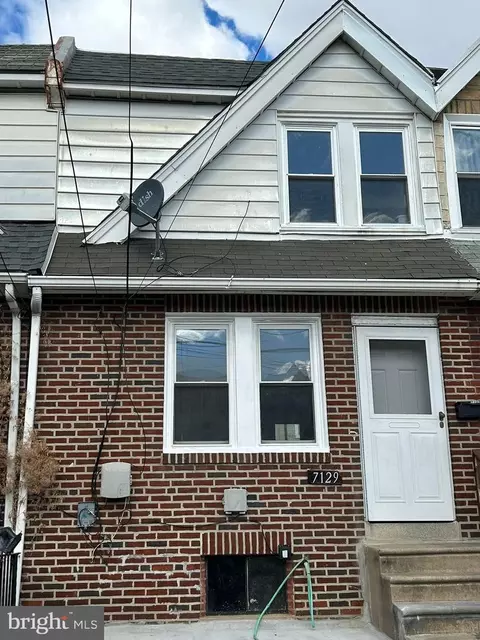 7129 Seaford Rd, Darby, PA 19082