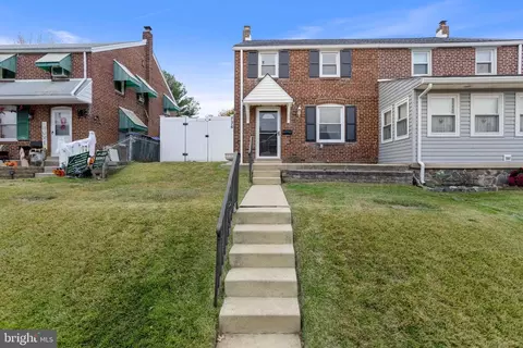 736 Clymer Ln, Ridley Park, PA 19078