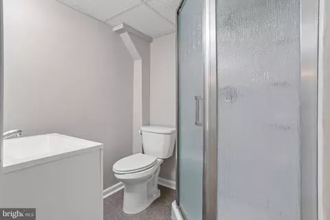 Bath - 504 Minshall Rd, Springfield, PA 19064 photo 3 of 3