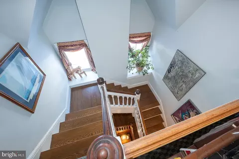 Entry Way - 421 Midland Ave, Wayne, PA 19087 photo 10 of 13