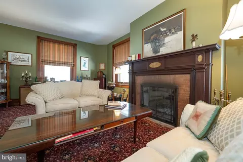 Living - 421 Midland Ave, Wayne, PA 19087 photo 2 of 6