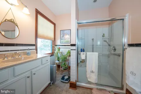 Bath - 421 Midland Ave, Wayne, PA 19087 photo 2 of 6