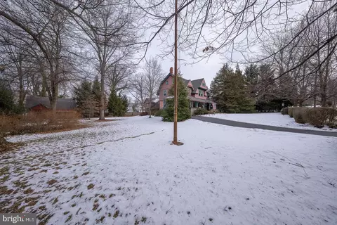 Exterior - 421 Midland Ave, Wayne, PA 19087 photo 9 of 11