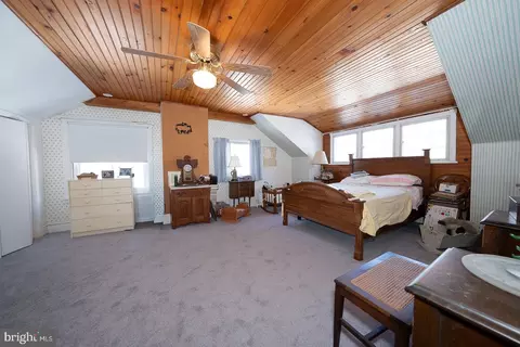Bedroom - 421 Midland Ave, Wayne, PA 19087 photo 14 of 15