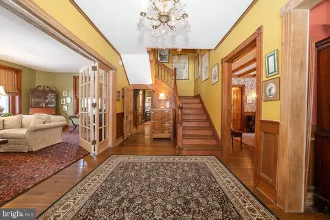 Entry Way - 421 Midland Ave, Wayne, PA 19087 photo 2 of 13
