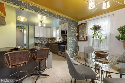 Dining - 307 Johnson Ave, Linwood, PA 19061 photo 3 of 4