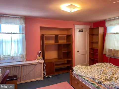 Bedroom - 206 Heather Rd, Darby, PA 19082 photo 1 of 5