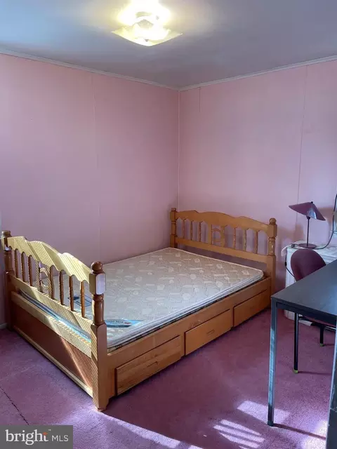 Bedroom - 206 Heather Rd, Darby, PA 19082 photo 3 of 5
