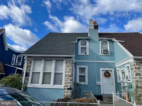 206 Heather Rd, Darby, PA 19082