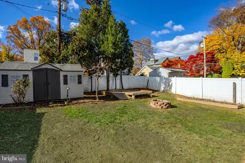 Exterior - 148 Meadowbrook Ave, Darby, PA 19082 photo 6 of 7