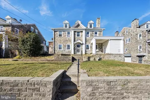 46 Copley Rd, Darby, PA 19082