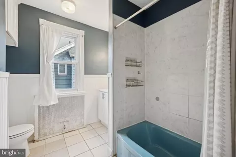 Bath - 11 S Cedar Ln, Upper Darby, PA 19082 photo 3 of 5
