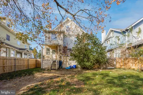 Exterior - 11 S Cedar Ln, Upper Darby, PA 19082 photo 3 of 4