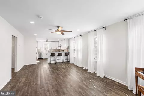 Living - 405 Walnut St, Boothwyn, PA 19061 photo 1 of 1