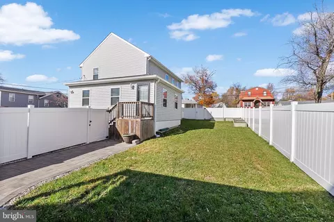 Exterior - 405 Walnut St, Boothwyn, PA 19061 photo 2 of 3