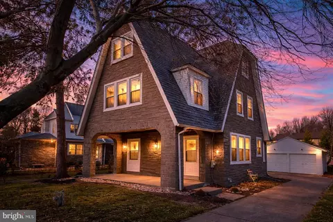 323 Derwyn Rd, Drexel Hill, PA 19026