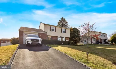756 Burdett, Chichester, PA 19014
