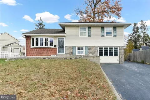 1114 Wynnbrook Rd, Secane, PA 19018