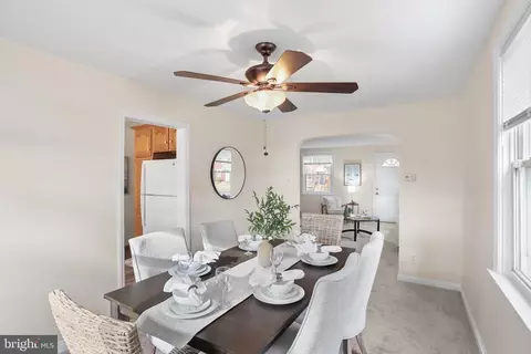 Dining - 357 Cedar Ave, Holmes, PA 19043 photo 1 of 2