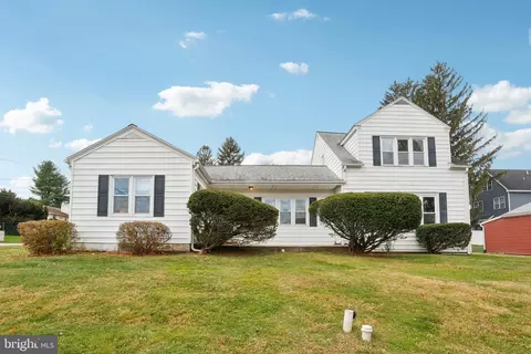510 Tennis Ave, Newtown Square, PA 19073