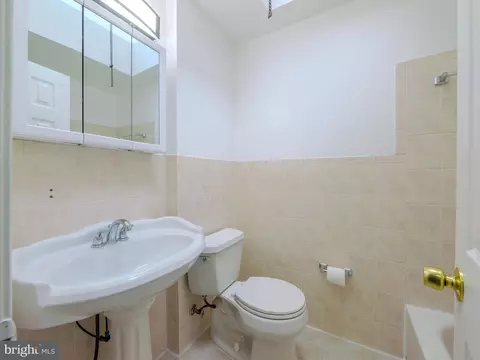 325 White Ave, Linwood, PA 19061 photo 20