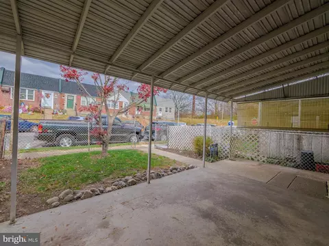 325 White Ave, Linwood, PA 19061 photo 4