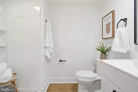 Bath - 338 Wayne Ave, Springfield, PA 19064 photo 3 of 3