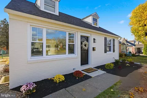 Exterior - 338 Wayne Ave, Springfield, PA 19064 photo 3 of 6