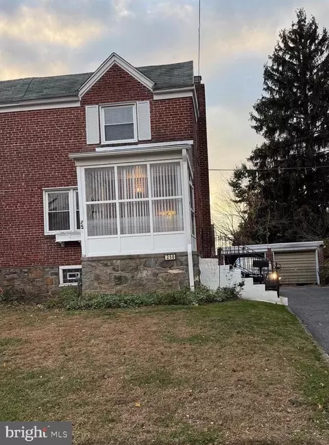 250 E Avon Rd, Brookhaven, PA 19015