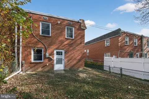 1556 Summit St, Marcus Hook, PA 19061 photo 13