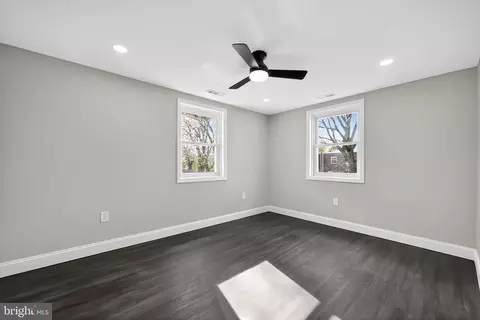 1556 Summit St, Marcus Hook, PA 19061 photo 6