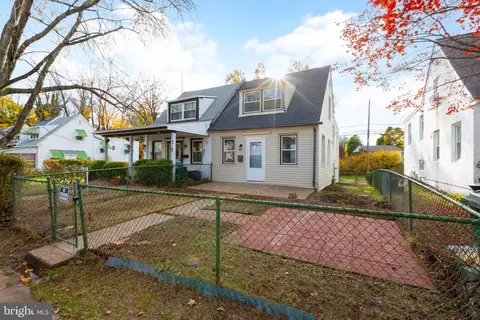 220 Brainerd Blvd, Sharon Hill, PA 19079