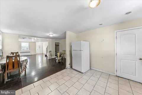 Entry Way - 116 Richfield Rd, Darby, PA 19082 photo 2 of 4