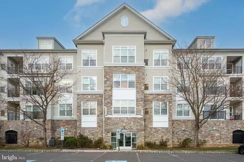 2202 Lydia Hollow Dr #A1, Glen Mills, PA 19342