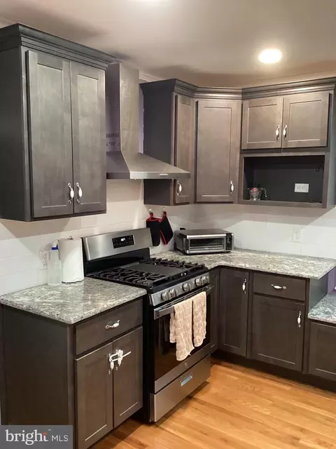 Kitchen - 13 W 8th St, Marcus Hook, PA 19061 photo 4 of 5