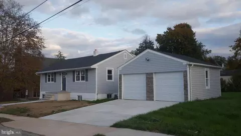 182 Berkley Ave, Lansdowne, PA 19050