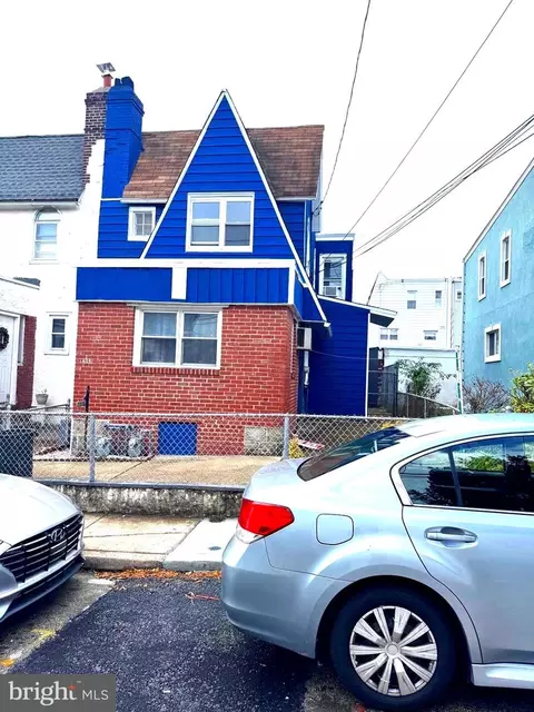 208 Heather Rd, Darby, PA 19082