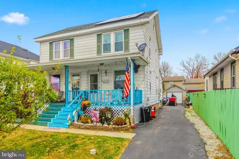 810 Pleasant Ave, Boothwyn, PA 19061